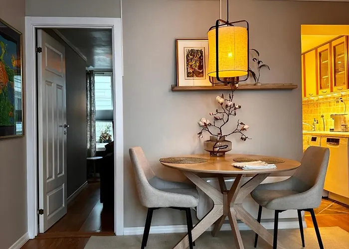 The Dreamhouse - Inner Center - Old Town Apartment *